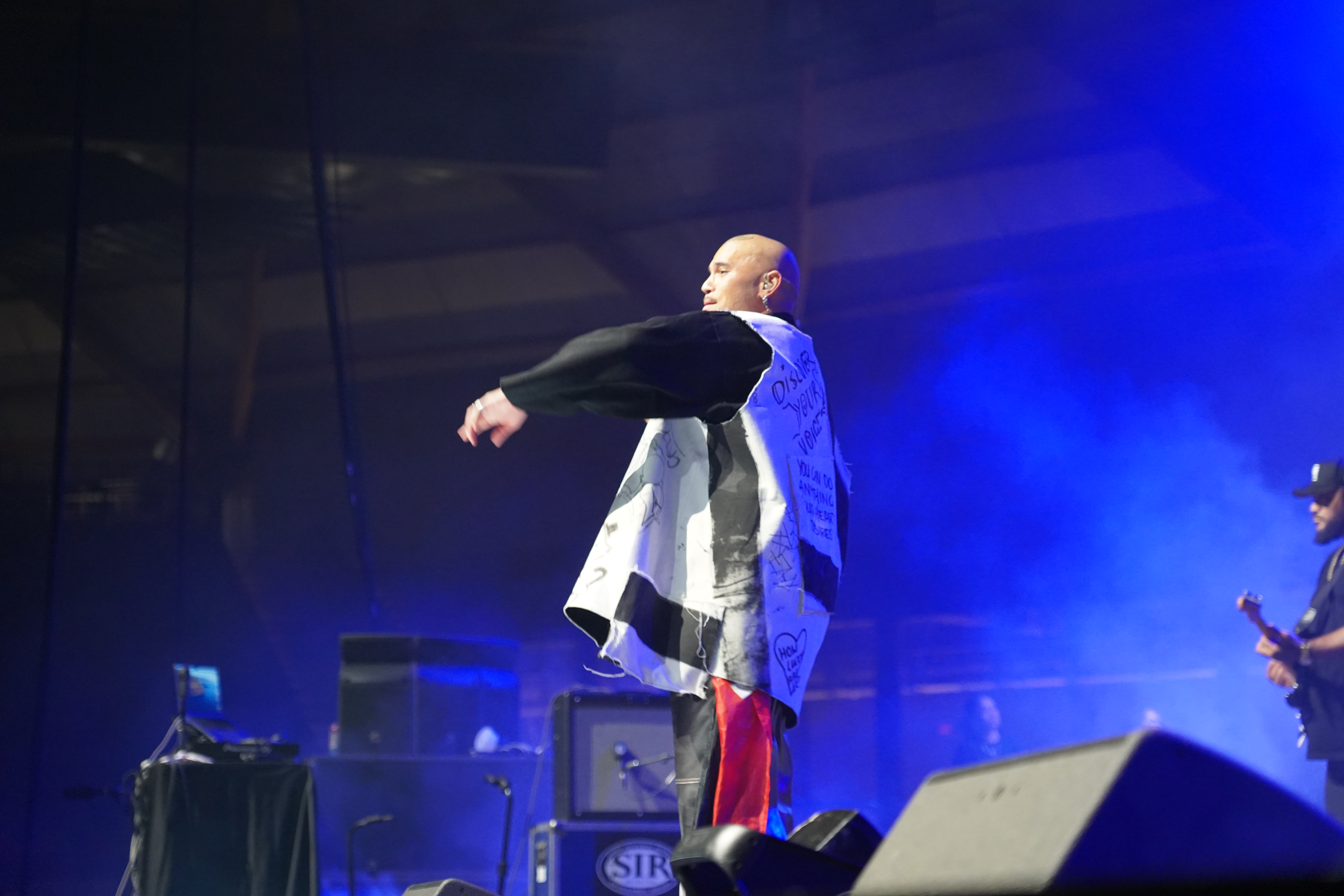 Stan Walker — Holo Holo 2025
