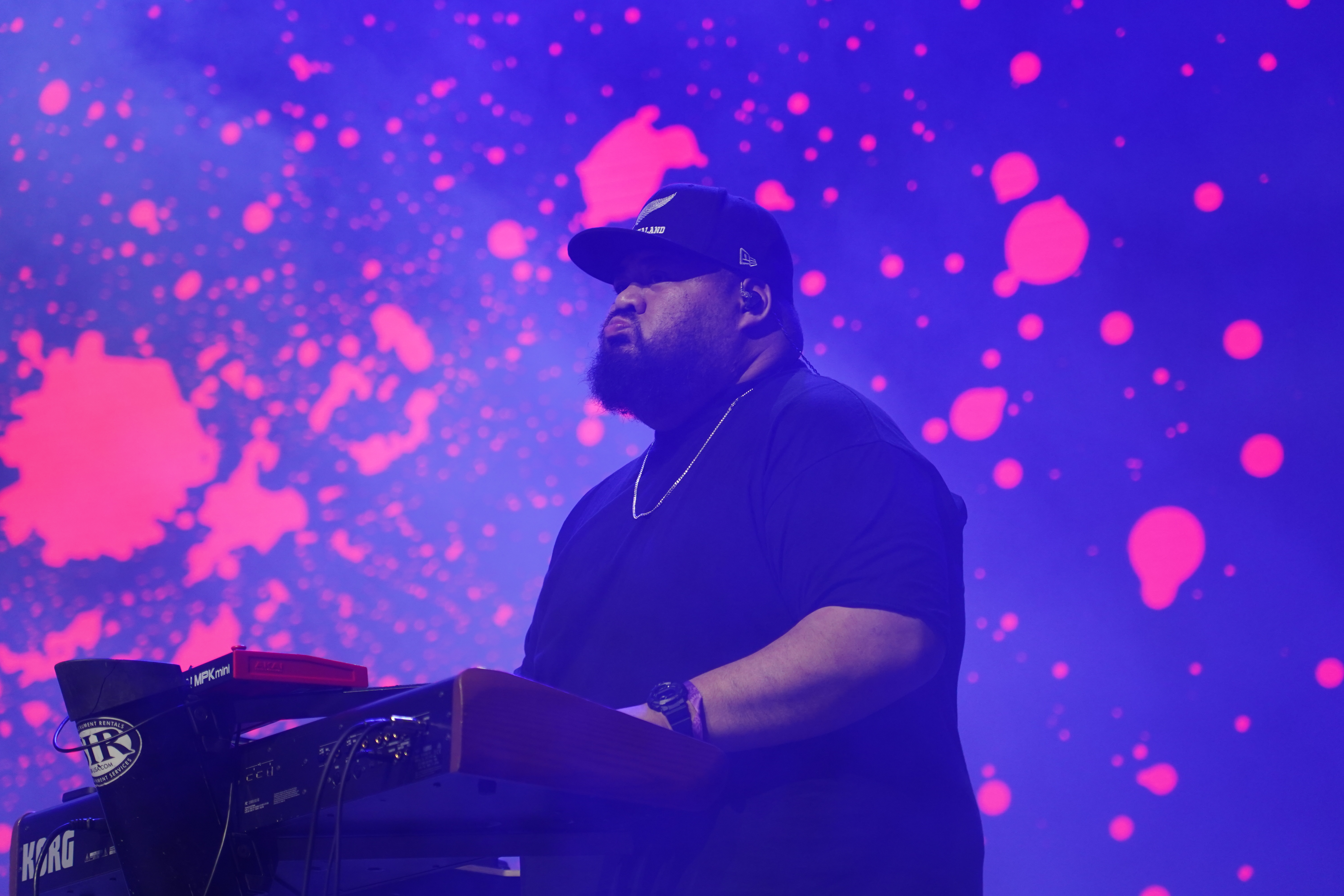Stan Walker — Holo Holo 2025