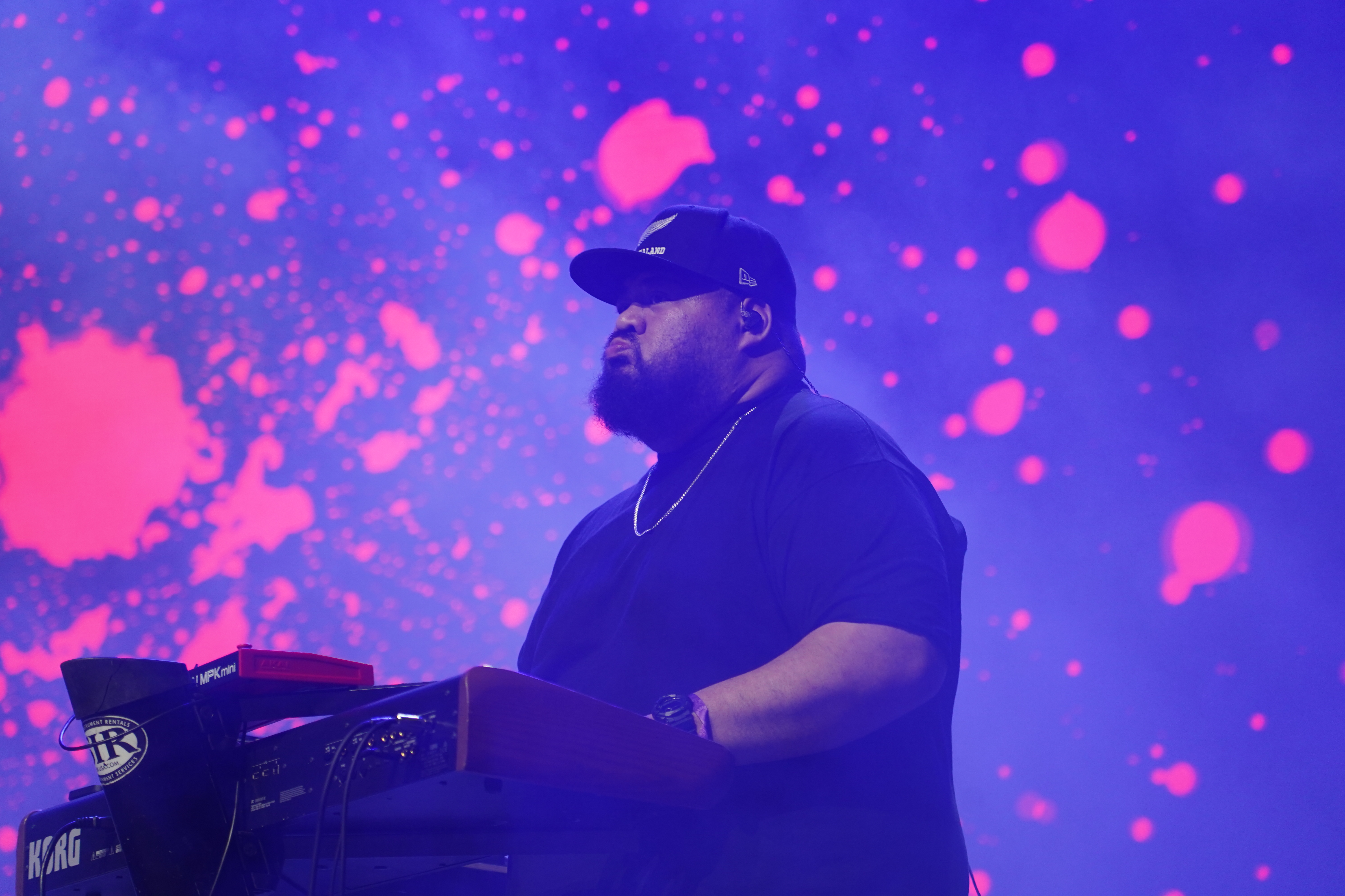 Stan Walker — Holo Holo 2025