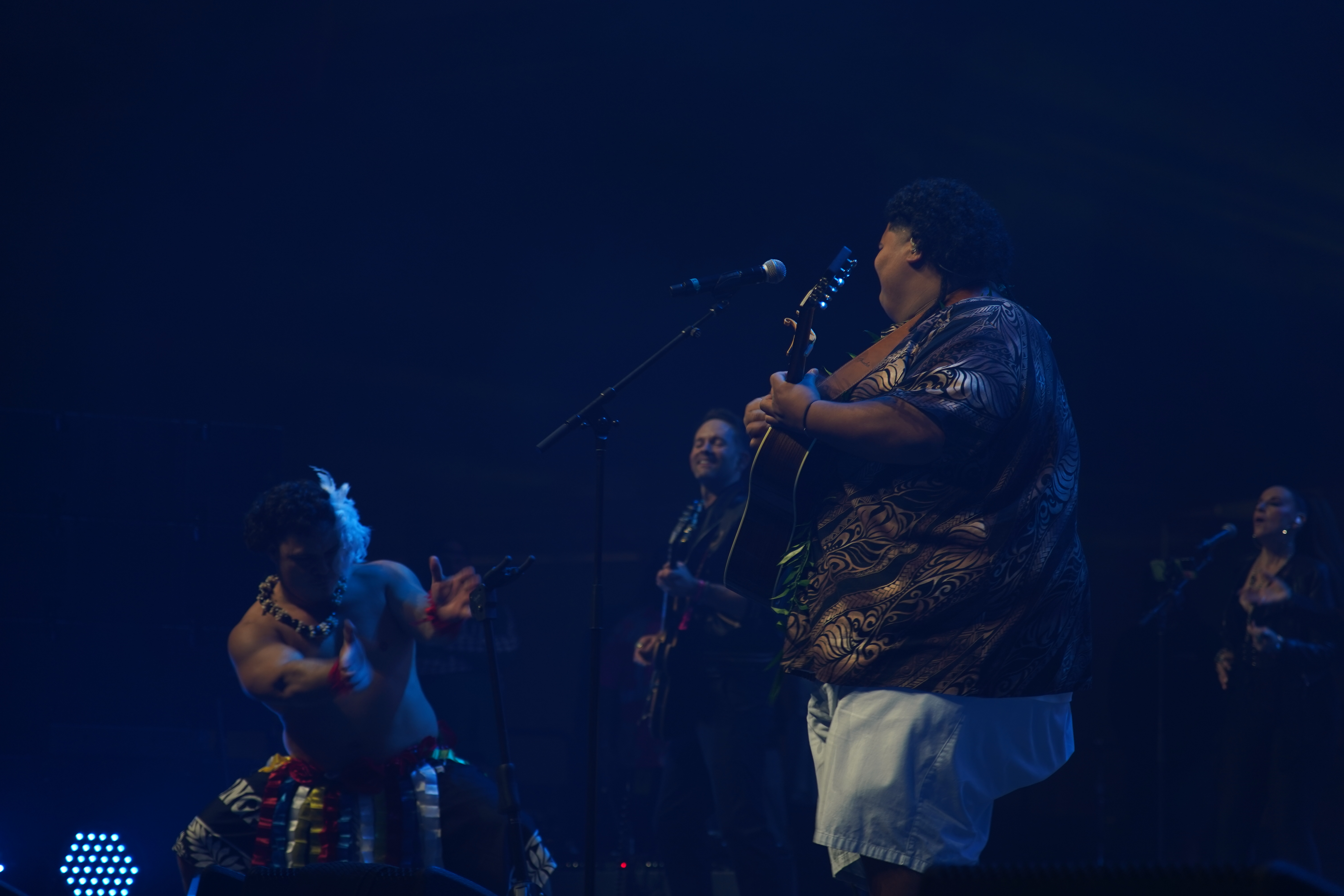 Iam Tongi — Holo Holo 2024