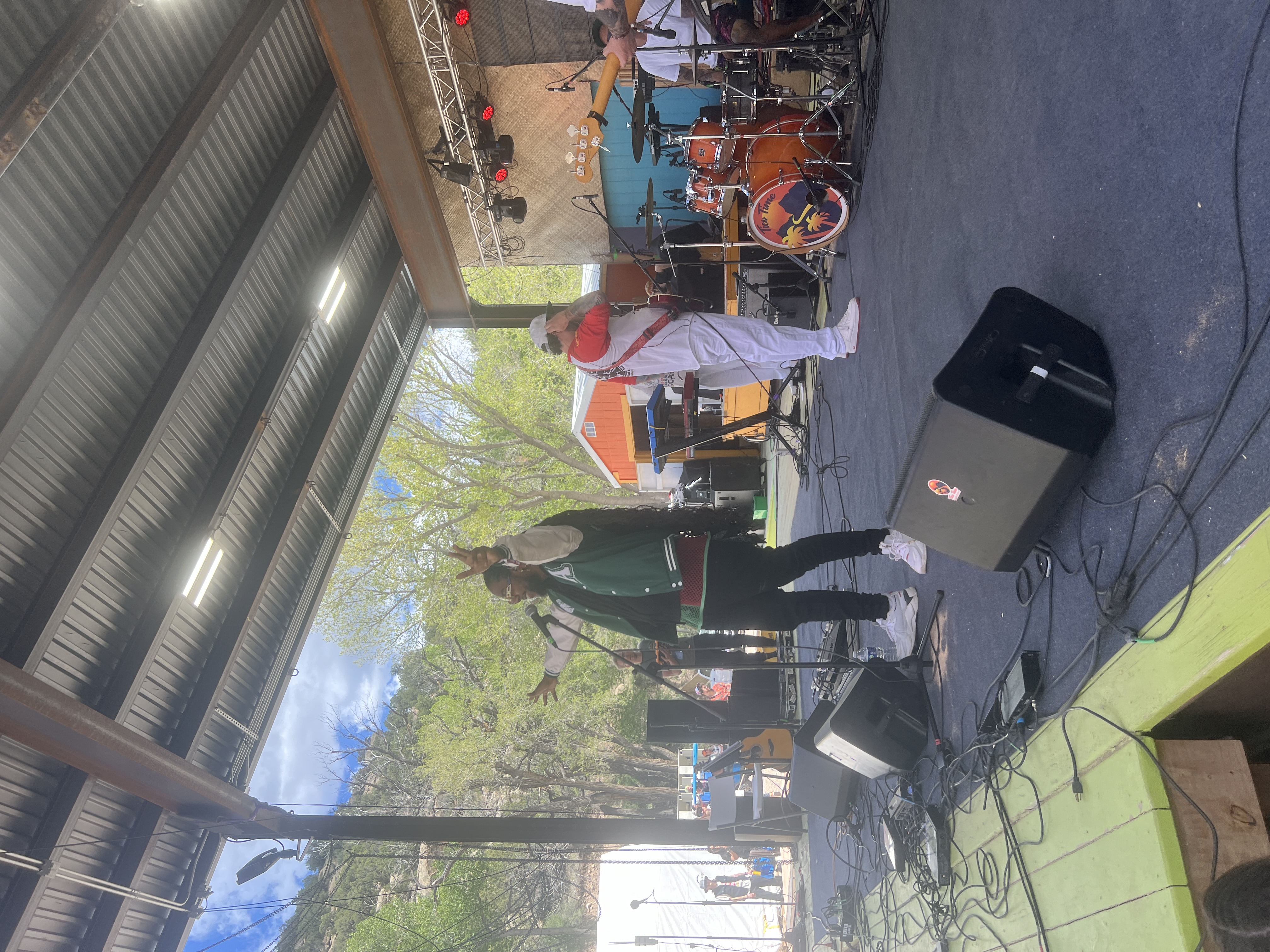 Royal Blu w/ The Autos — Rise & Vibes Festival 2024
