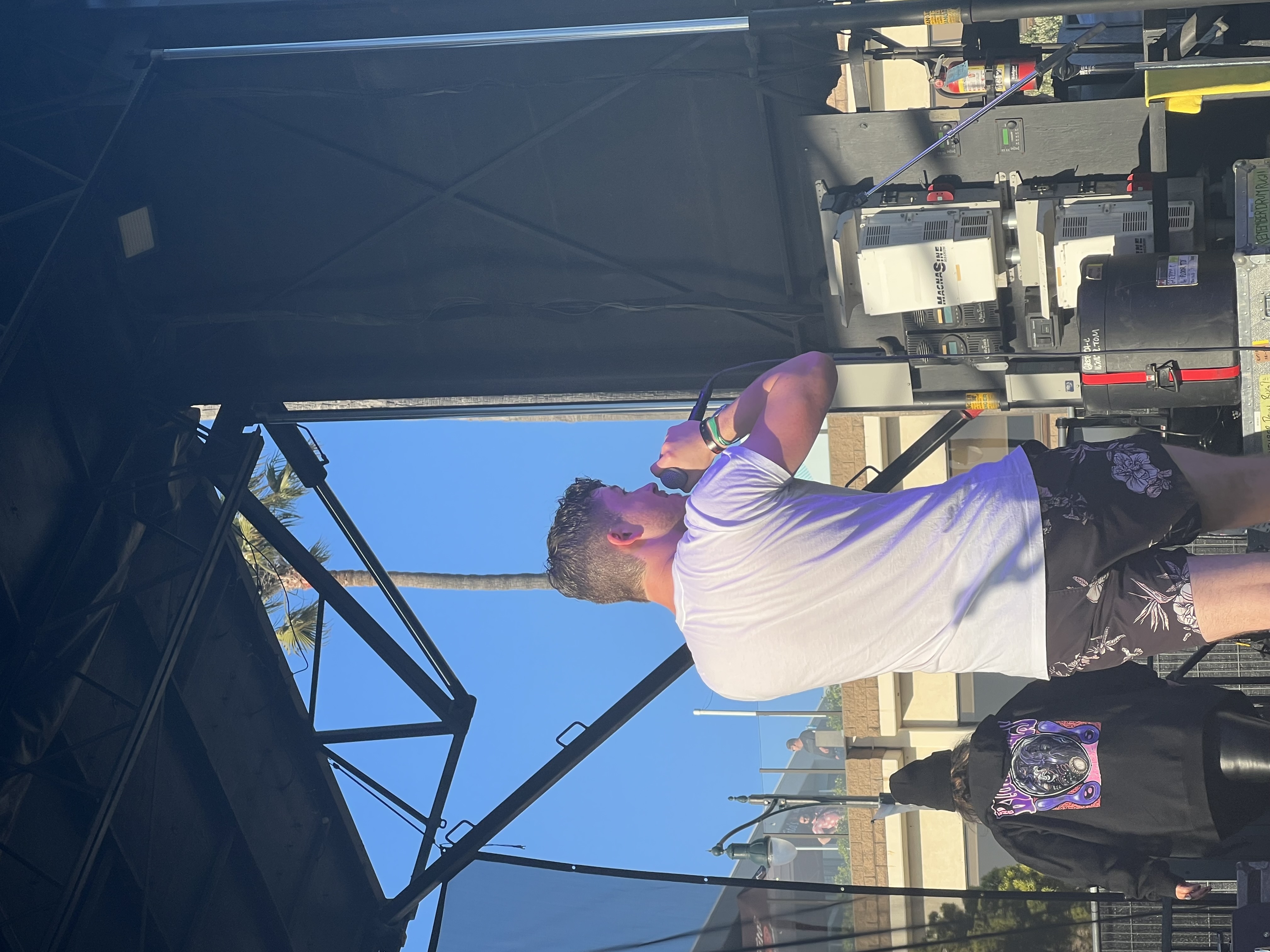 Jakobs Castle — Beachlife Festival 2023